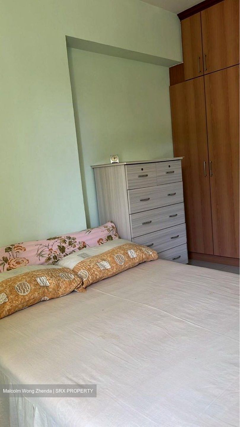 Blk 422 Hougang Avenue 6 (Hougang), HDB 5 Rooms #558561781